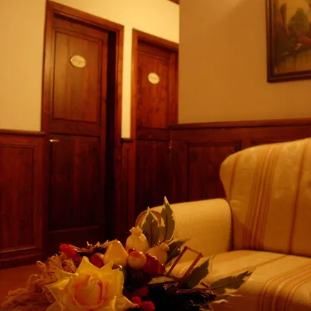 Hotel La Caveja 3*